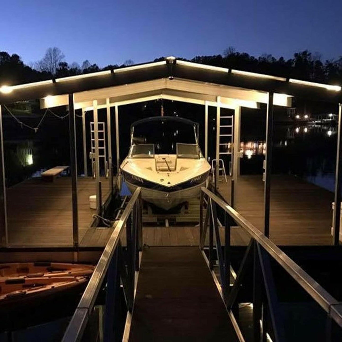 Waterproof 16.4FT Outdoor LED Strip Lights - IP68 Flexible 5050 White Rope Light for Boats, Pools & Fish Tanks.