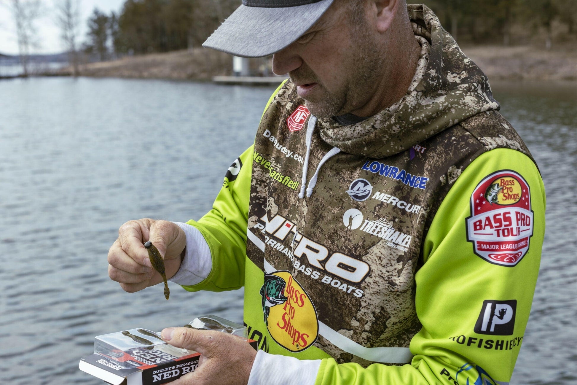 Catch more bass and trout with Dudley's Pre-Rigged Green Pumpkin Violet Ned Rig Finesse Worm Kit! 🎣🌊 #FishingGear #NedRig #BassFishing.